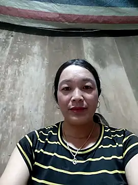 Snapshot of vanlucky2 chatting on June 2026 03:43:02 AM vanlucky2 online show from June 2026 03:43:02 AM