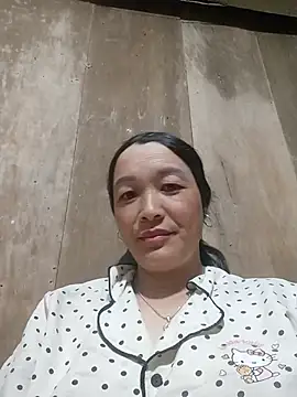 Snapshot of vanlucky2 chatting on July 2026 04:14:02 AM vanlucky2 online show from July 2026 04:14:02 AM