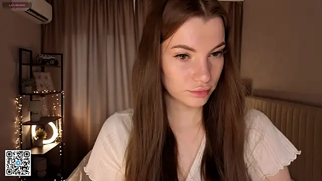 Snapshot of JerleneBelfy chatting on April 2026 04:04:01 AM JerleneBelfy online show from April 2026 04:04:01 AM