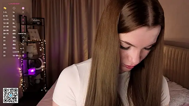 Snapshot of JerleneBelfy chatting on April 2026 04:10:02 AM JerleneBelfy online show from April 2026 04:10:02 AM