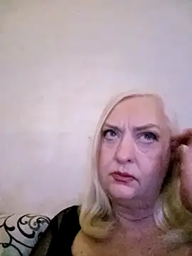 Julia20X online show from April 2026 12:51:02 PM