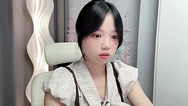 Xiaoqing00 online show from May 2026 03:13:01 AM
