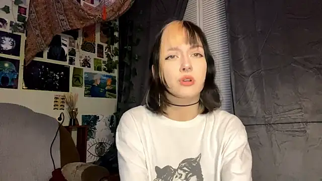 AllegraStaffieri online show from April 2026 09:15:01 PM