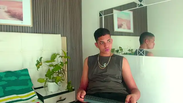 Snapshot of Lukaz_Caballero chatting on May 2026 04:31:02 AM Lukaz Caballero online show from May 2026 04:31:02 AM
