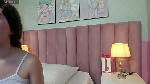 Snapshot of Hellencute18_ chatting on June 2026 11:09:02 AM Hellencute18 online show from June 2026 11:09:02 AM