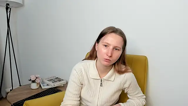 RenettaKrissie online show from April 2026 01:16:01 PM