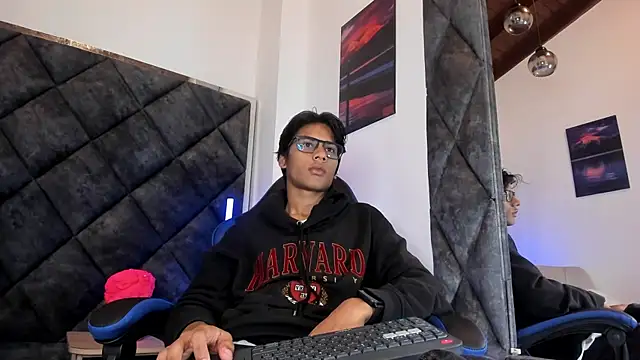 LiamKron online show from June 2026 11:08:02 AM