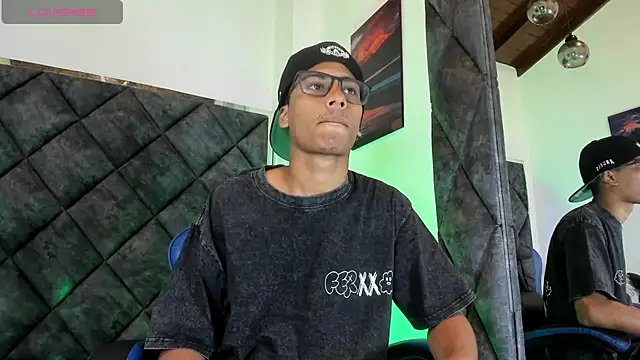 LiamKron online show from July 2026 10:51:02 AM