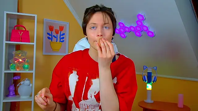 RitaRoses online show from April 2026 07:19:02 PM