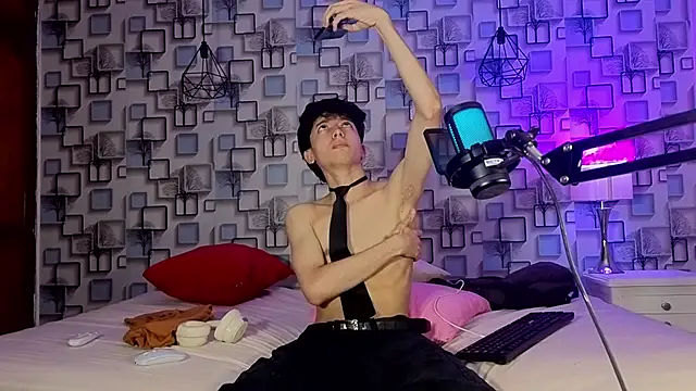 Snapshot of Twink_Sebas7 chatting on June 2026 12:26:02 PM Twink Sebas7 online show from June 2026 12:26:02 PM
