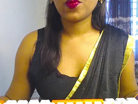 Snapshot of VelvetCoupleLive chatting on June 2026 01:43:01 AM VelvetCoupleLive online show from June 2026 01:43:01 AM