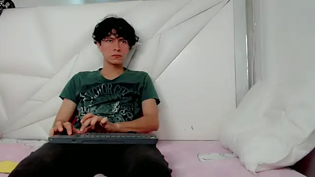 Shirowitheb online show from April 2026 01:16:01 PM