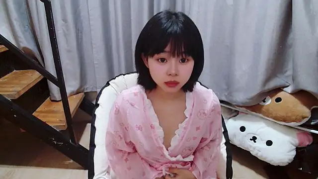 Snapshot of Betty-kim1 chatting on April 2026 01:39:01 PM Betty-kim1 online show from April 2026 01:39:01 PM