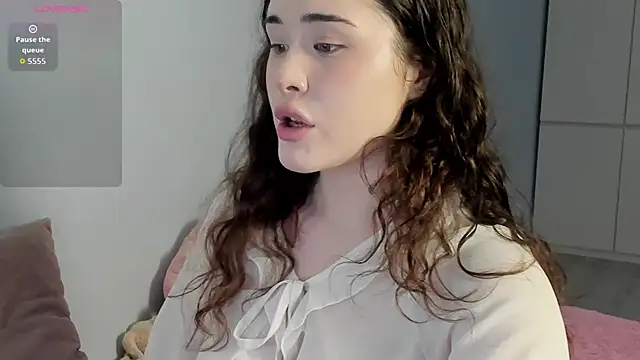 ChloeBlisss online show from April 2026 03:35:02 AM
