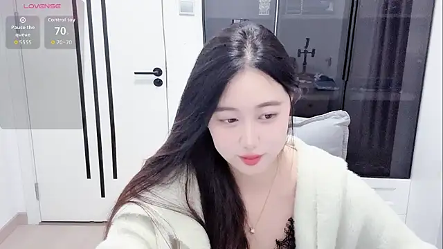 Snapshot of secret-sese chatting on April 2026 01:41:02 PM secret-sese online show from April 2026 01:41:02 PM