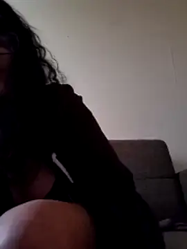 Miliffhj online show from April 2026 06:29:01 AM