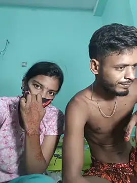 Snapshot of Hot-Couple4 chatting on May 2026 06:09:01 PM Hot-Couple4 online show from May 2026 06:09:01 PM