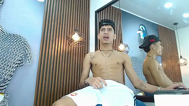 Skinny cute Alyer online show from April 2026 02:27:02 AM