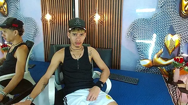 Skinny cute Alyer online show from May 2026 01:43:02 AM