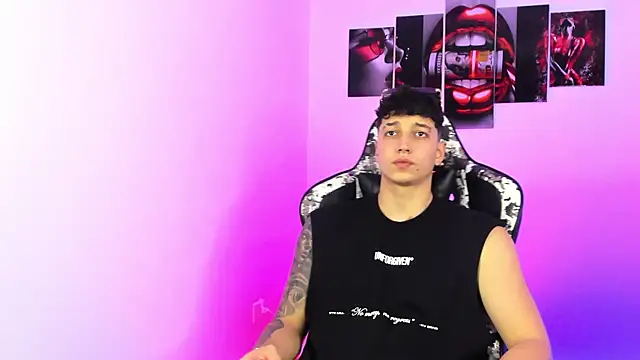 Snapshot of eithan_boy_ chatting on July 2026 02:02:02 AM eithan boy online show from July 2026 02:02:02 AM