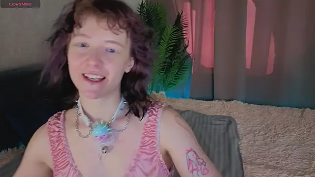 Ricki Bloom online show from May 2026 09:25:01 AM