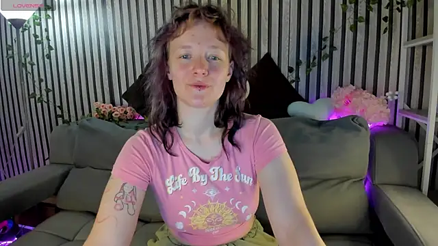 Ricki Bloom online show from June 2026 09:25:01 AM