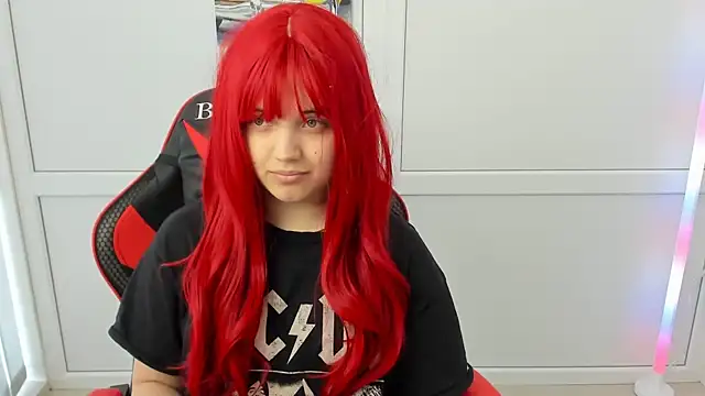 Caroline cutte online show from April 2026 07:04:01 AM