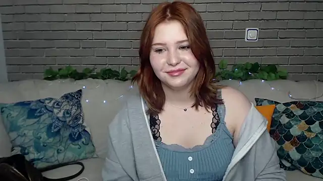 Snapshot of TeonaJ chatting on April 2026 01:27:02 PM TeonaJ online show from April 2026 01:27:02 PM