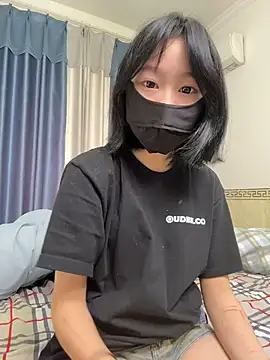 YouYou-999 online show from April 2026 07:58:02 AM
