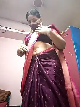 Snapshot of Tamilaunty35 chatting on May 2026 04:48:02 PM Tamilaunty35 online show from May 2026 04:48:02 PM