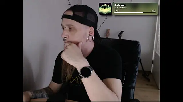 Snapshot of THatRandomMetalHead chatting on June 2026 04:22:01 PM THatRandomMetalHead online show from June 2026 04:22:01 PM