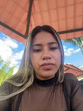 Kimmiebellarie online show from July 2026 01:49:01 PM