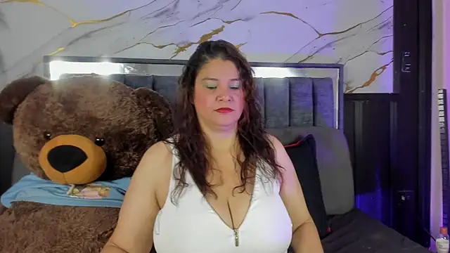 Lady LUCY69 online show from May 2026 12:54:02 PM