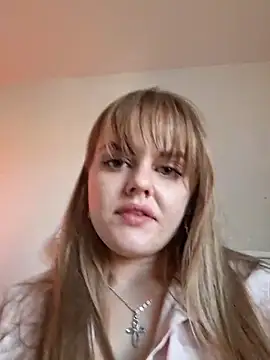 starlitceleste online show from April 2026 01:30:02 AM