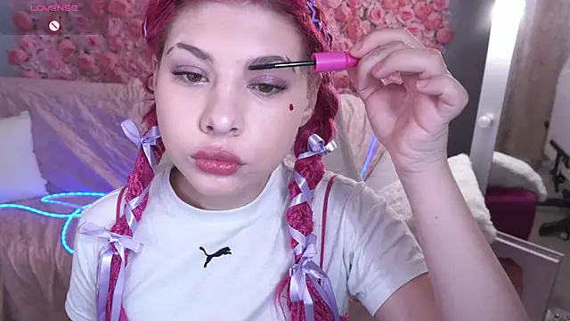 PinkyTrix online show from April 2026 05:54:02 AM