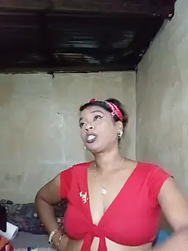 Snapshot of MissyLoveCreator chatting on May 2026 08:07:01 PM MissyLoveCreator online show from May 2026 08:07:01 PM