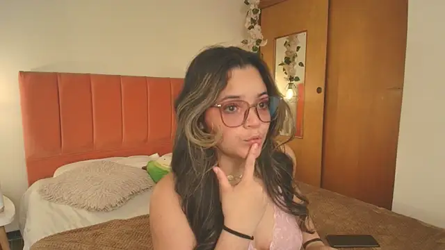 Shadya  online show from May 2026 03:11:02 AM