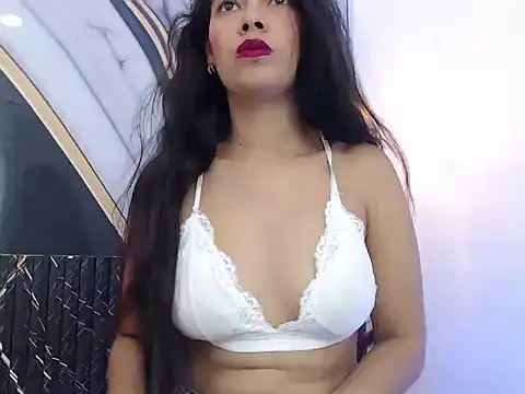 Snapshot of Vanessa_Lune chatting on April 2026 12:07:02 PM Vanessa Lune online show from April 2026 12:07:02 PM