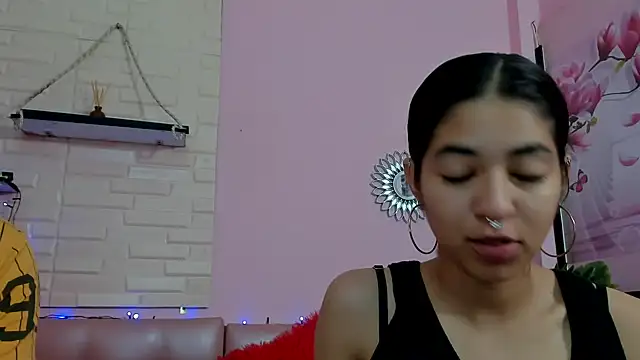Snapshot of Aronandmoli69 chatting on June 2026 12:50:02 PM Aronandmoli69 online show from June 2026 12:50:02 PM
