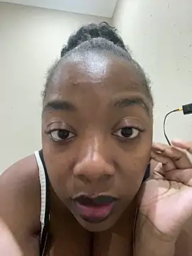 Snapshot of mysticgodess chatting on June 2026 01:25:01 AM mysticgodess online show from June 2026 01:25:01 AM