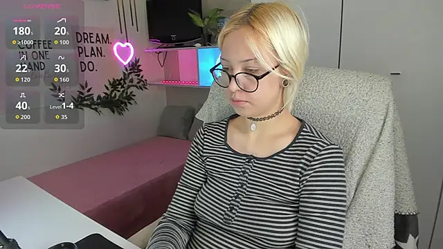 Neko Sora online show from April 2026 09:12:01 PM