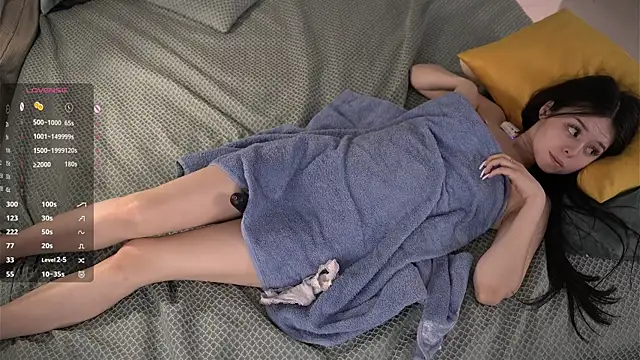 TracieArrocha online show from June 2026 03:25:01 AM