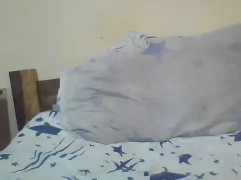 Snapshot of Honnnyyy chatting on April 2026 12:40:01 PM Honnnyyy online show from April 2026 12:40:01 PM