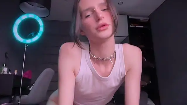Niky Long online show from July 2026 03:05:01 PM