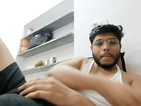 boy511 online show from April 2026 06:35:01 PM