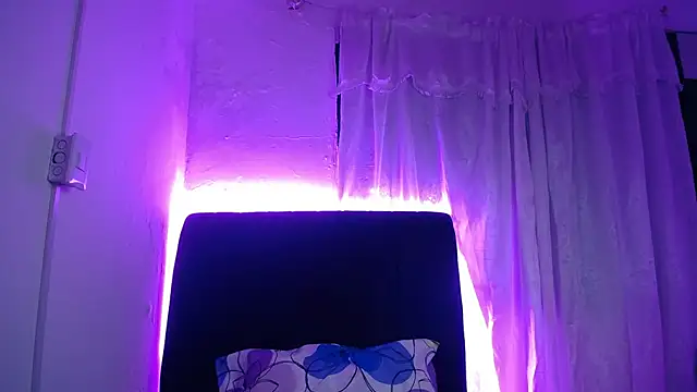 daira2006 online show from April 2026 03:02:01 AM