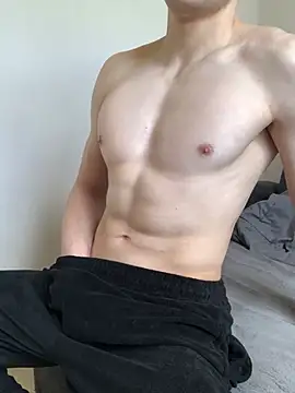 maxence 096 online show from April 2026 02:13:02 PM