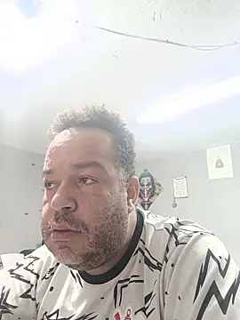 ScorpionBearDaddyBR online show from April 2026 03:48:02 PM