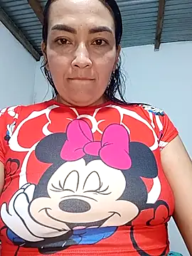 Snapshot of LuluDream chatting on April 2026 01:08:01 AM LuluDream online show from April 2026 01:08:01 AM