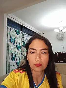 Snapshot of LuluDream chatting on June 2026 12:11:02 AM LuluDream online show from June 2026 12:11:02 AM